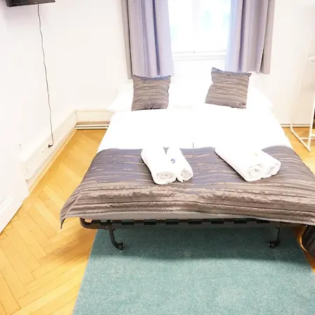 Urban City Apartment - Contactless Check-In-3
