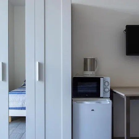 Suite Eleven-2