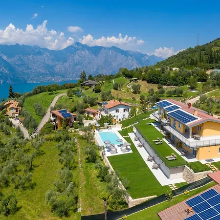 Pinini Country Apartments-3