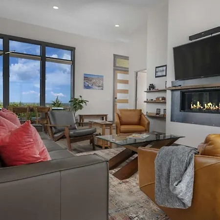Dundee Hills Villa-3