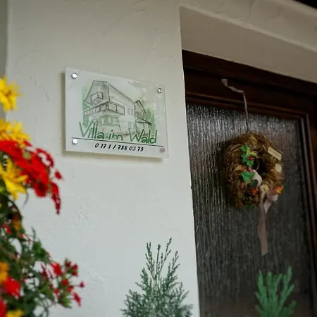Villa im Wald-3