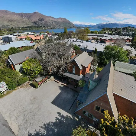 Te Wanaka Lodge-2