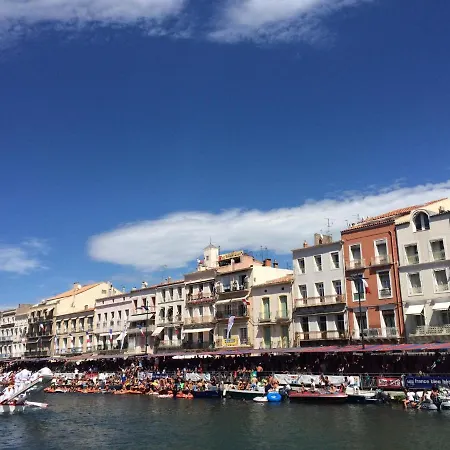 Le Petit Bijou Sète has 4 apartments, 3 with canal view-3