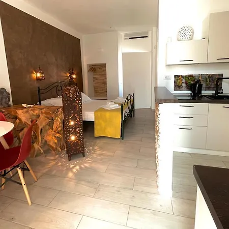 Palazzo Cesare Apartments - Monopoli-2