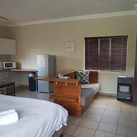 Private Apartments & Biz Stays Pretoria-3