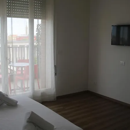 Tourism E Business Superior Rooms-2
