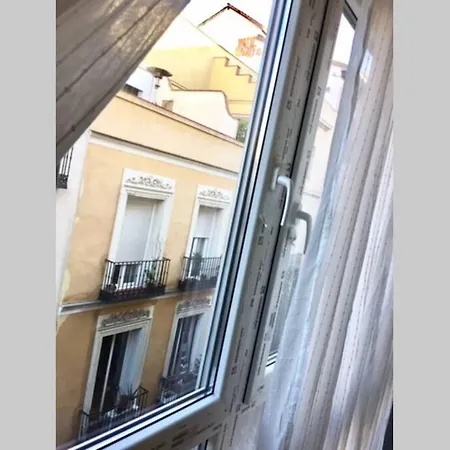 Estudio Estilo Nórdico Madrid (Malasaña Gran Vía)-2