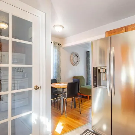 Duplex In Alberta Art District-3