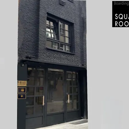 Square Rooms 8-2