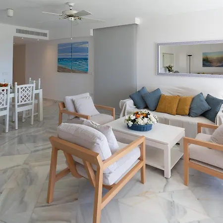 Apartamentos Las Americas-3