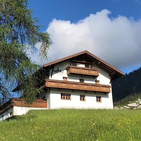 Adlerhof-2