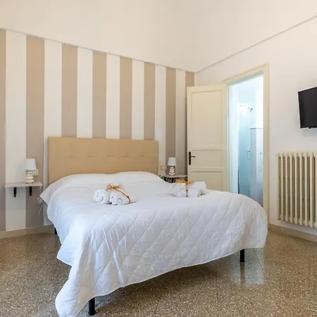 Guesthost - Guest House La Baronessa-2