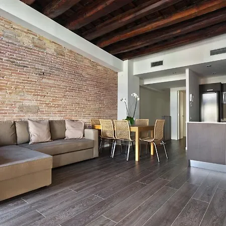 Apartamentos Med Ramblas-3
