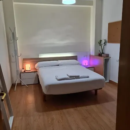 Habitacion Con Bano Privado- En Casa Familiar Beatriz-2