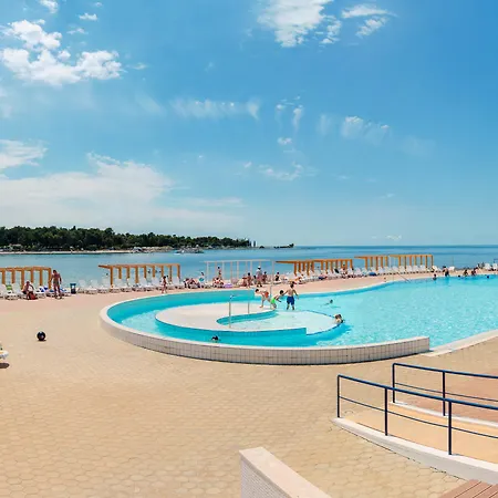 Apartments Katoro Plava Laguna-3