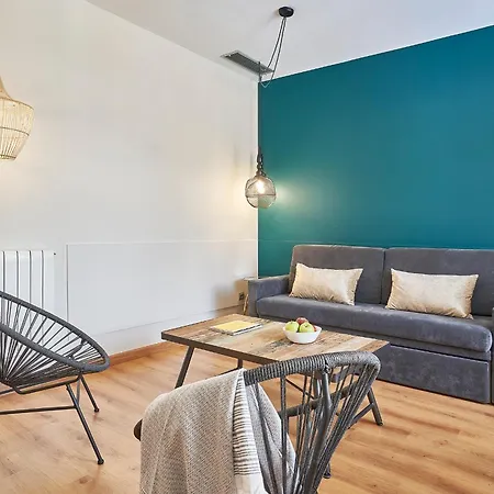 Barcelona Sants Station Apartments-3