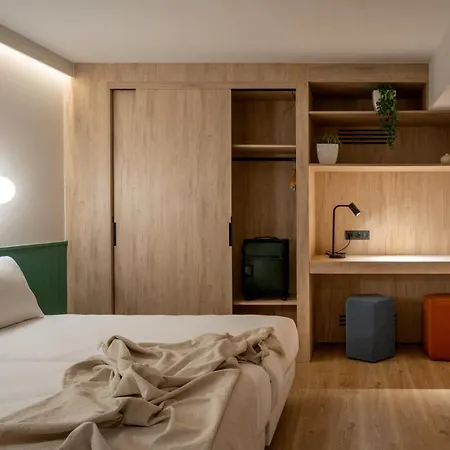 Apartamentos Líbere Bilbao Museo-2