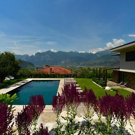 Gazzi Apartments 'Panoramic & Relaxing'-2