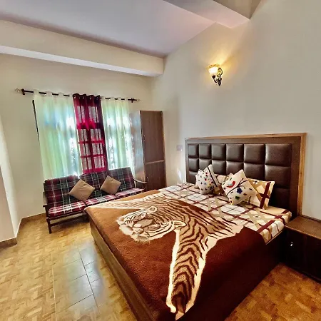 Residence Inn Homestay-3