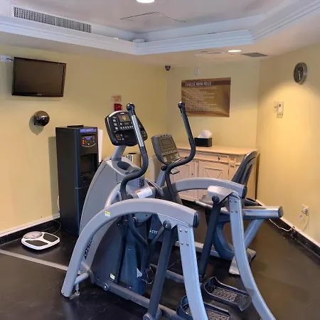 Vacation Rental Studios At Royal Garden Waikiki-2
