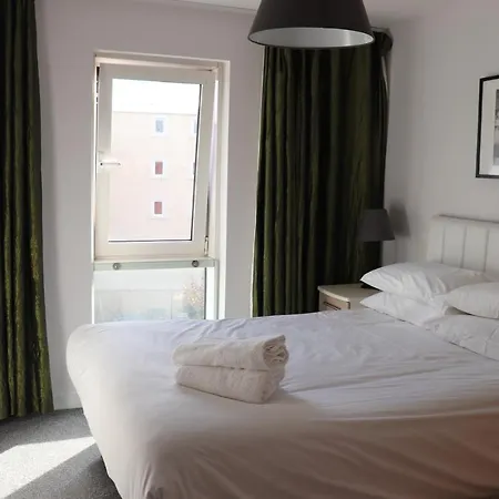 Quayside Apartments By Urban Space-2