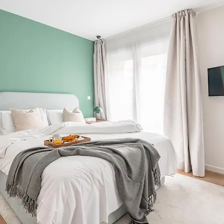 Home Art Apartments Salamanca-3