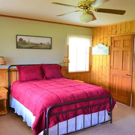 Twin Peaks Guest Ranch-3