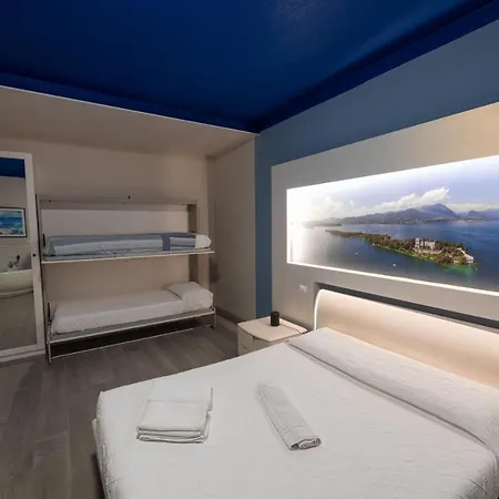 Garda Fantasy Apartment - Jacuzzi-3
