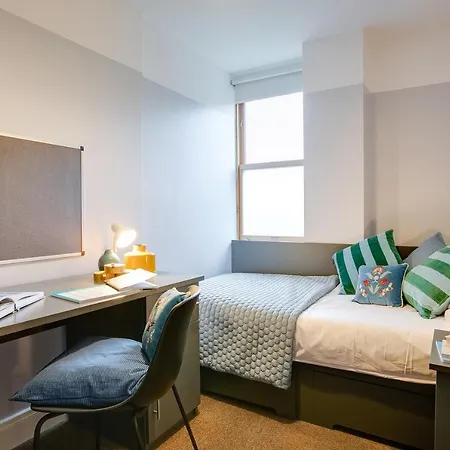 Griffith Rooms-2