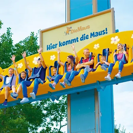 Ravensburger Spieleland Feriendorf-3