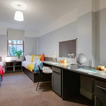 Griffith Rooms-3