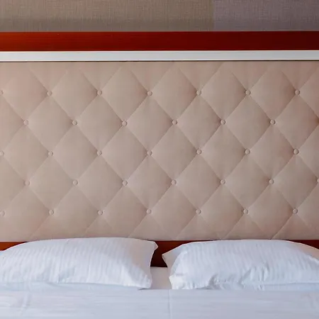 Hotel 19 Batumi-3