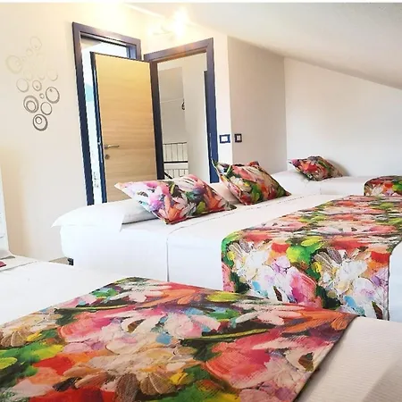 Villa Maria Apartments - Centro, Stadio del Nuoto e Palacongressi - P r a t u r e c c i Group-3