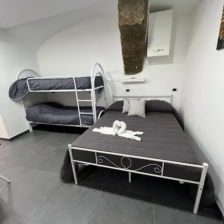 House della Grotta-3
