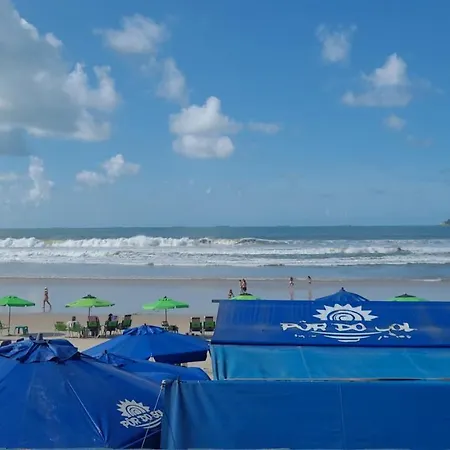 Praia do Tombo - Pé na areia-2