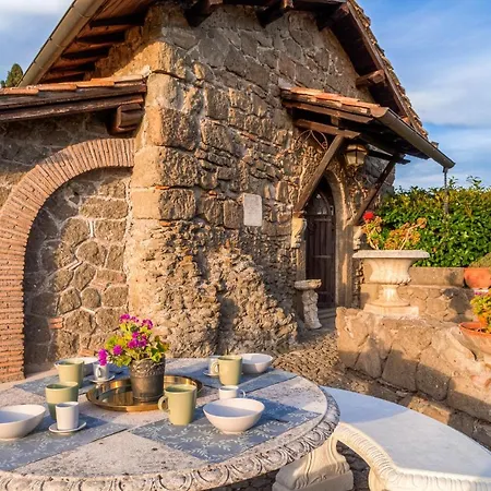 Roman Oasis Villa Spa-2