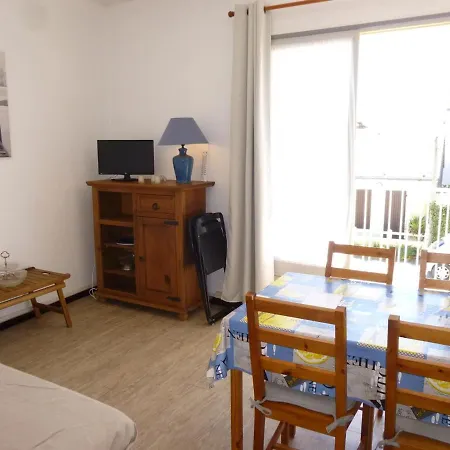 Studio Cabine Lumineux Avec Balcon A Saint-Jean-De-Monts, Parking Prive, Pres De La Plage - Fr-1-224C-629-3