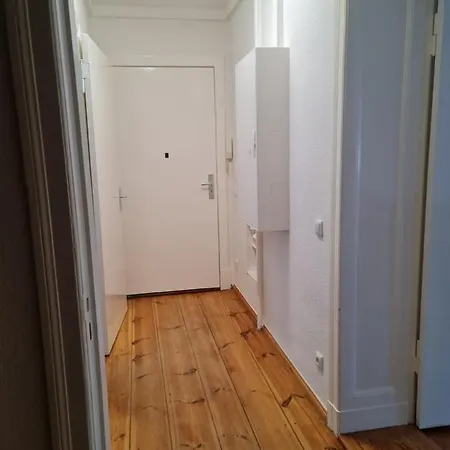 Shared Apartment-2