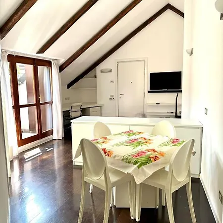 Garibaldi Suite-3