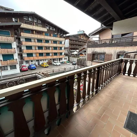 Les Gets: Appartement central 2 ch, balcon, au pied des pistes - FR-1-623-132-2