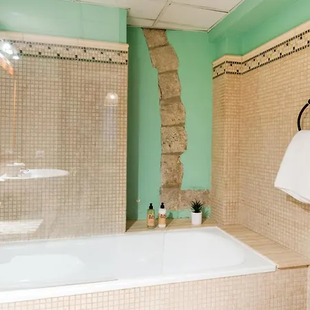 Elena Apartments - Girona-3