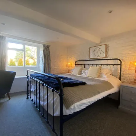 The Croft Apartment-2