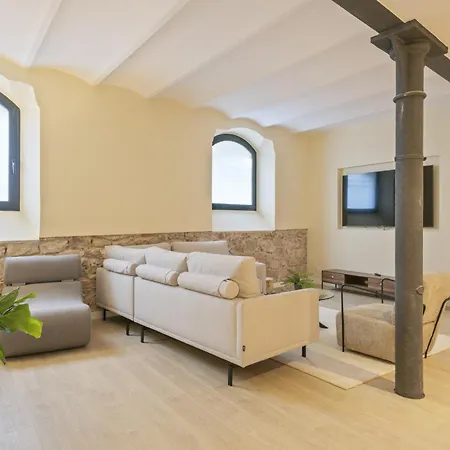Ola Living Diagonal II Apartments-3