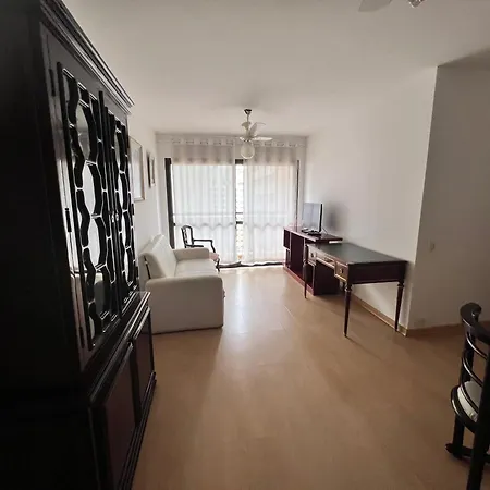Flat Rua Haddock Lobo 867 com 2 Quartos e Sacada e Enxoval-3