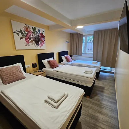 Royal Apartments & Rooms-2