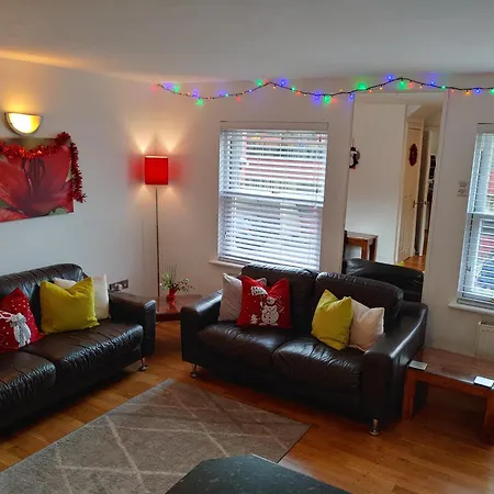The Bath House Apartment - Free 1St Breakfast - Free Parking-3