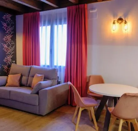 Apartamentos&Wellnes LA QUIMERA DE AITANA Burgo de Osma-2