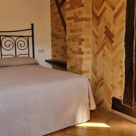 Apartamentos Rurales La Platea-2