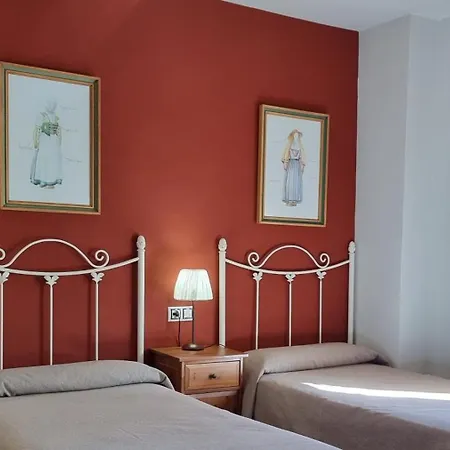 Apartamentos Rurales La Platea-3