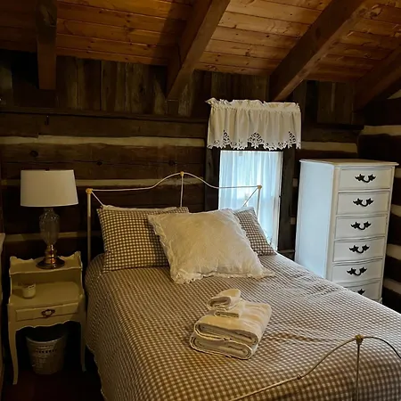 Altamont Lodge-2